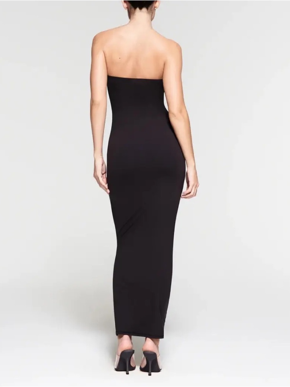 SKIMS Fits Everybody Tube Dress in Onyx - Picture 3 of 7